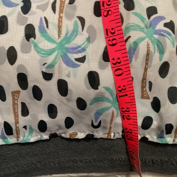 Tropical Print V-Neck cover up - Picture 9 of 10